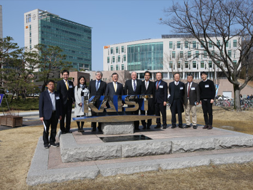 Nobel Laureates Brighten the Conversation at Global Leaders Forum 이미지