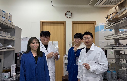 KAIST perfectly reproduces Joseon-era Irworobongdo without pigments 이미지