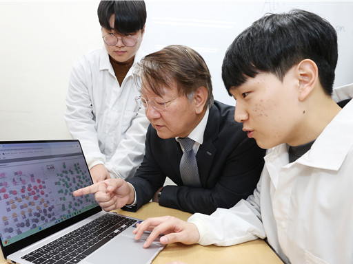 KAIST Accelerates Synthetic Microbe Design by Discovering Novel Enzymes Using AI 이미지